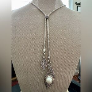 Sarda Exquisite Sterling Silver Feather-Pearl Lariat Necklace